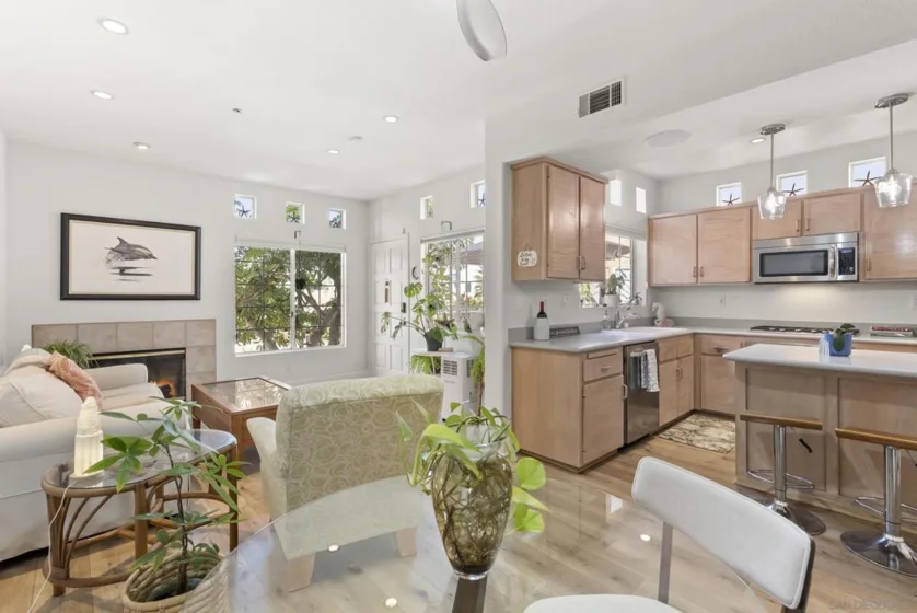 221 Donax Avenue #4 photo 1