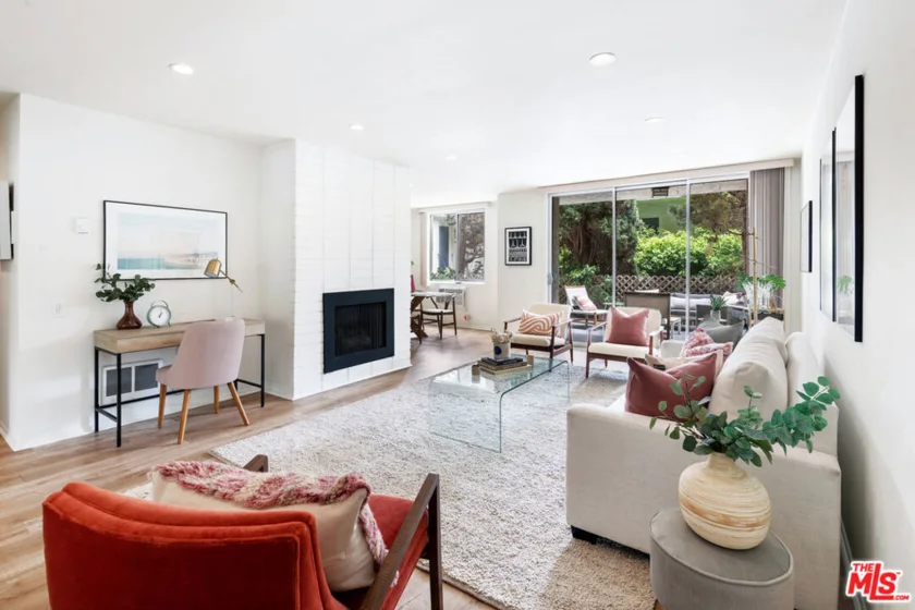 11951 Mayfield Avenue #104 photo 1