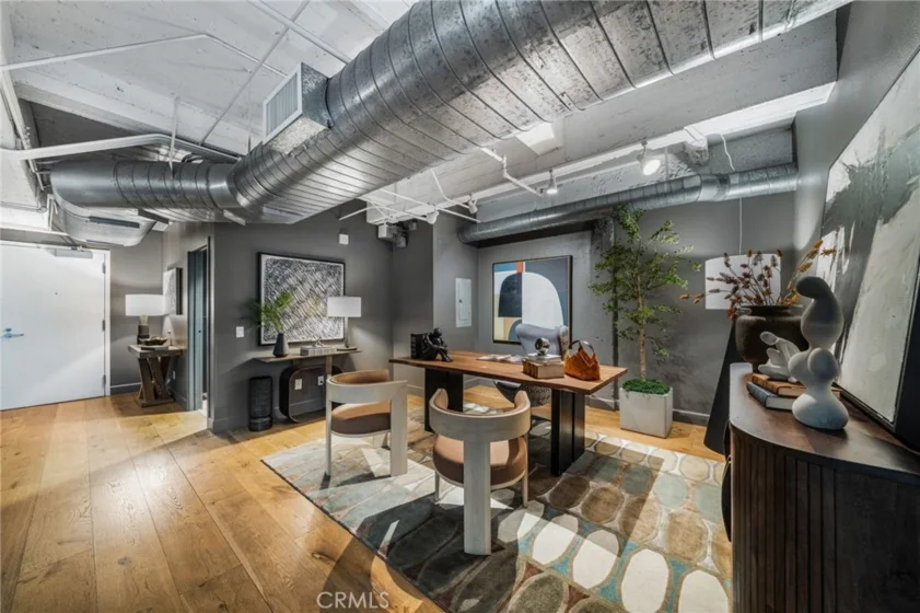 835 Locust Avenue #211 photo 5