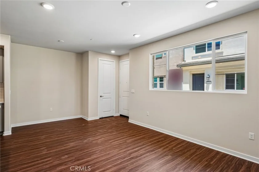9195 Waverly Lane photo 14