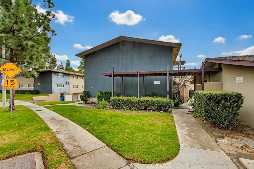 1860 W Glenoaks #L photo 37