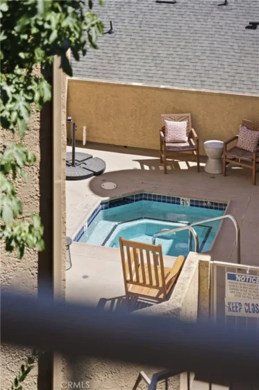 384 Redondo Avenue #401 photo 31