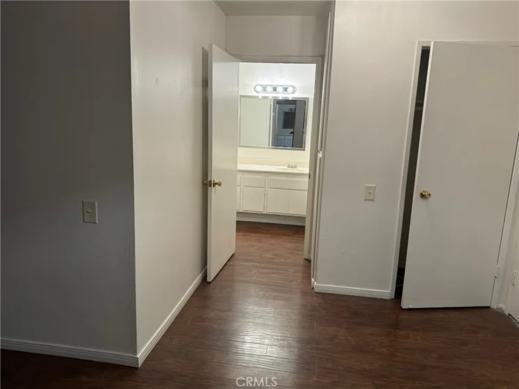 5460 White Oak photo 10