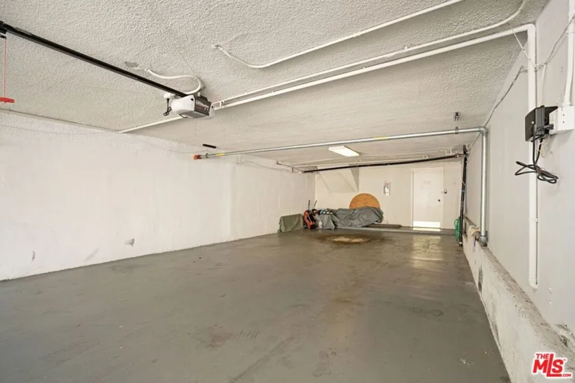 9330 Clifton Way #105 photo 24