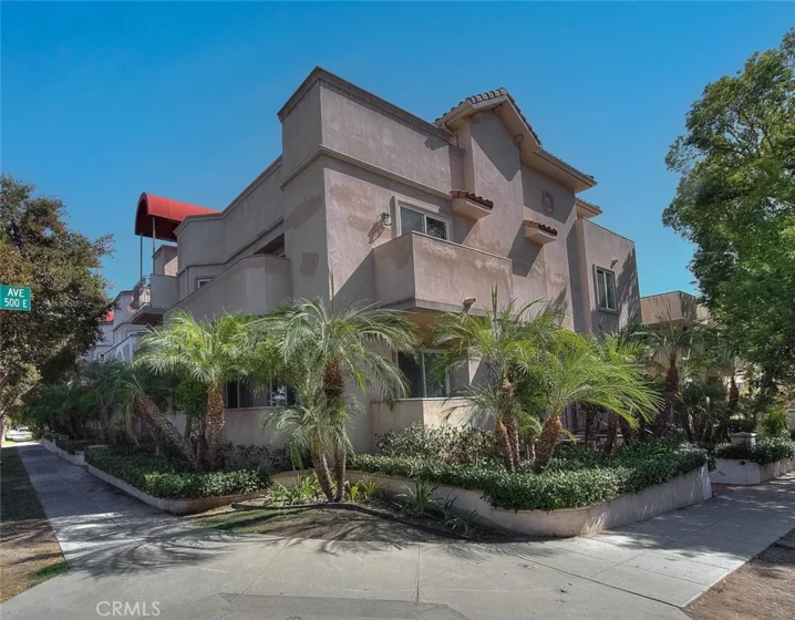 572 E San Jose Avenue #104 photo 4