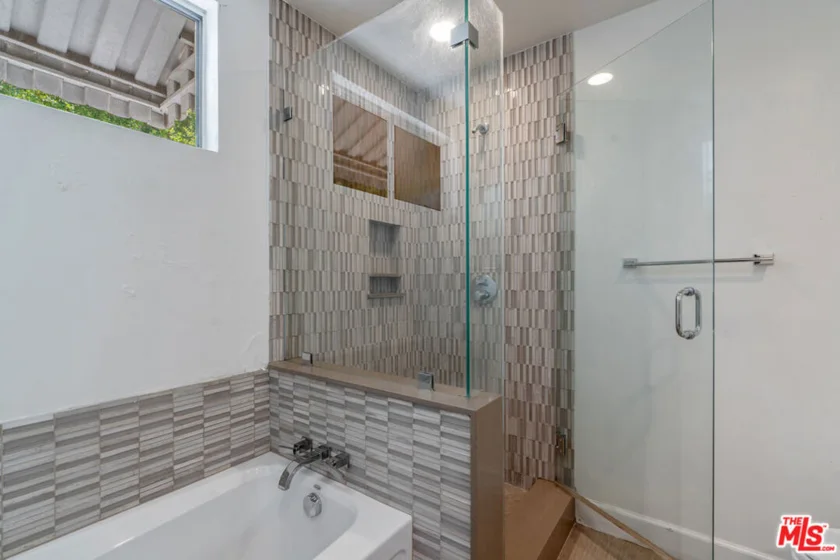 603 N Doheny Drive #2B photo 15