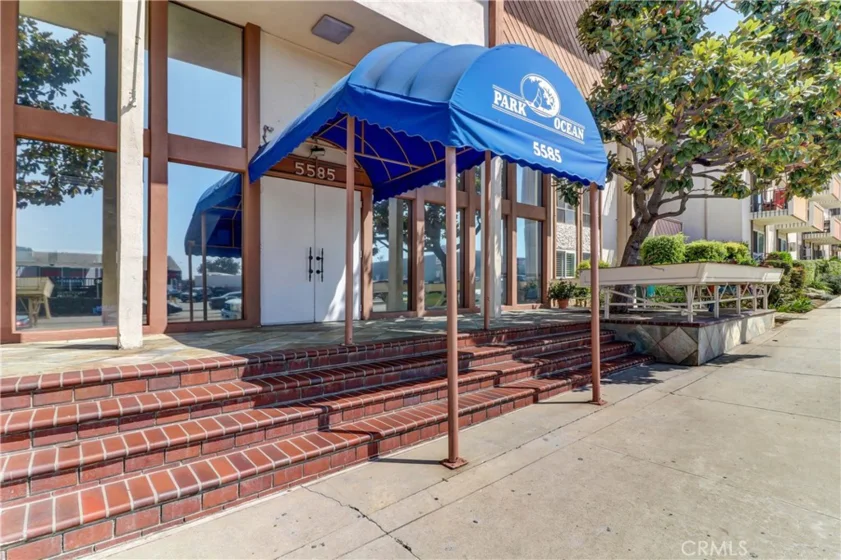 5585 E Pacific Coast #208 photo 1
