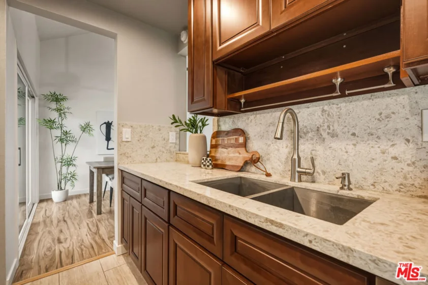 7306 Summertime Lane photo 9