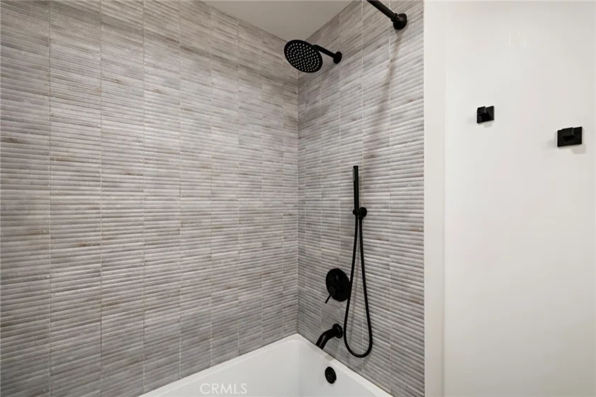 90 Three Vines Court photo 15