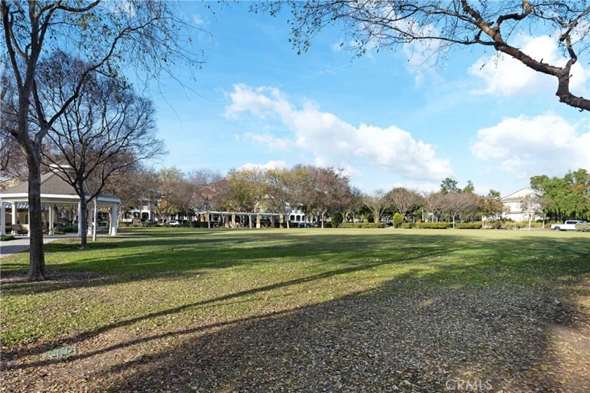 24 Valmont photo 35