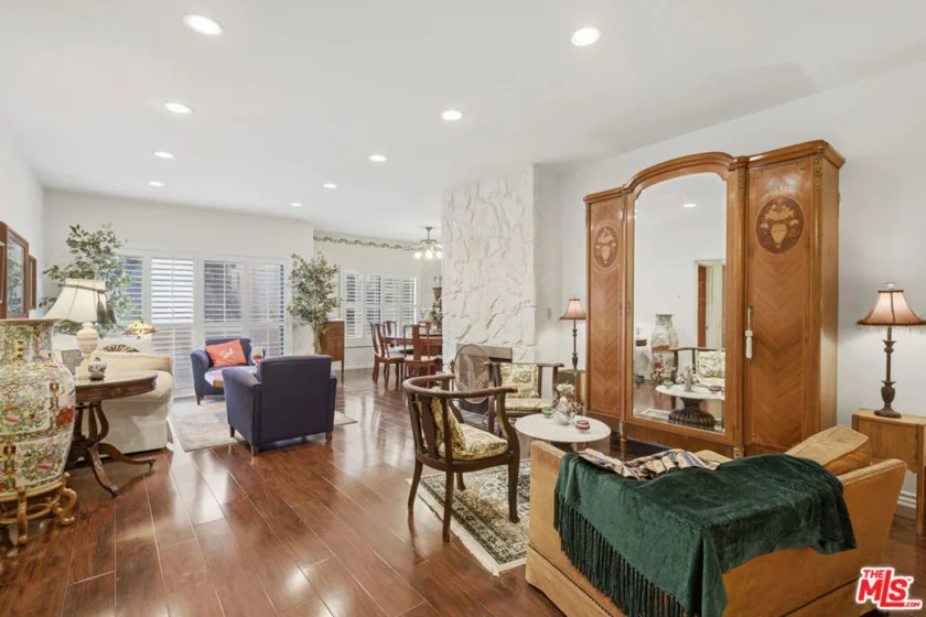 1944 Glendon Avenue #110 photo 1