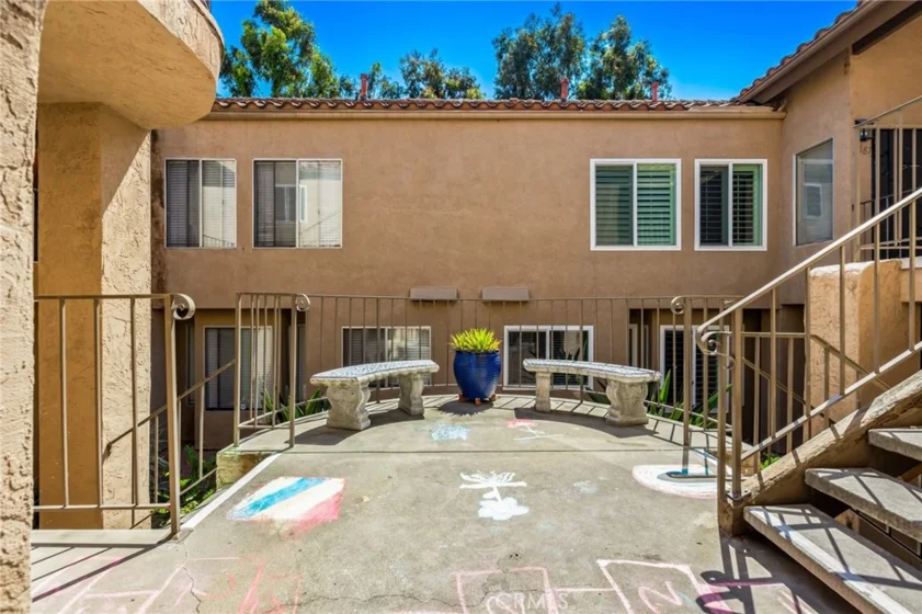 1016 Grape Street photo 26