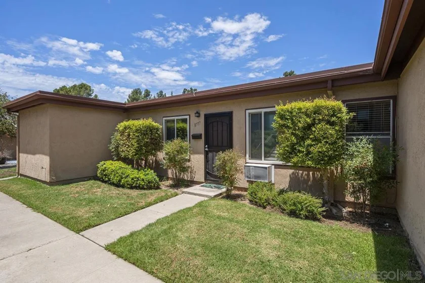 8777 Wahl Street photo 13