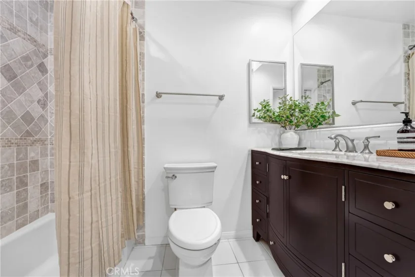335 S Sierra Madre #203B photo 14