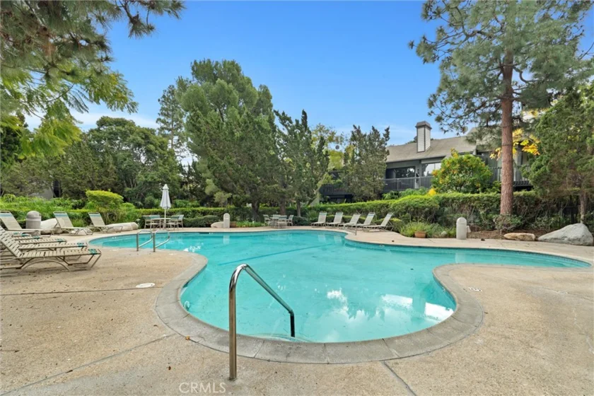 2504 W Macarthur Boulevard #I photo 25