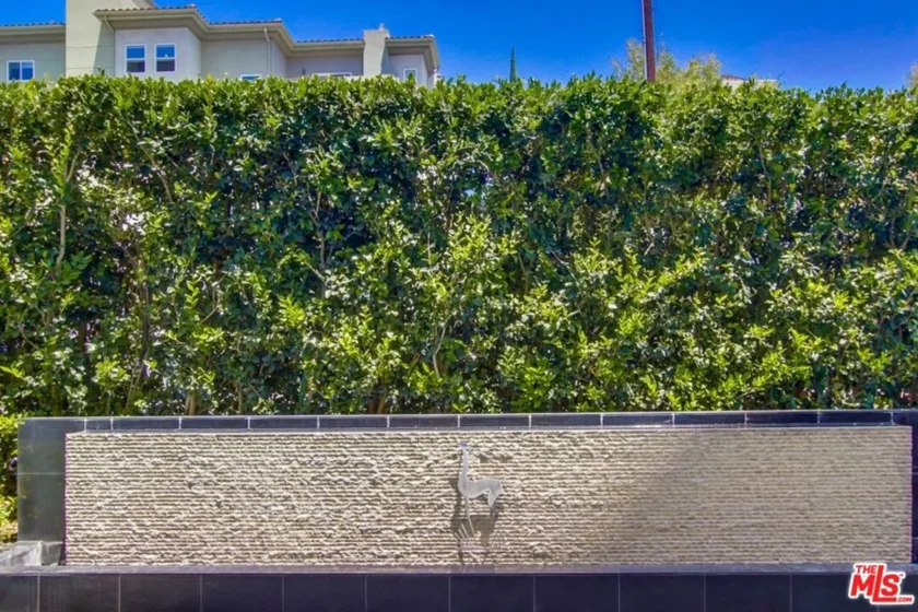 7250 Franklin Avenue #411 photo 1