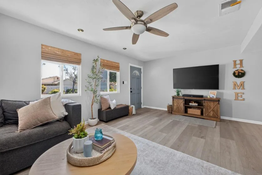 10376 Frank Lane photo 6