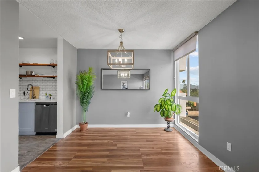 5454 Zelzah Avenue #309 photo 11
