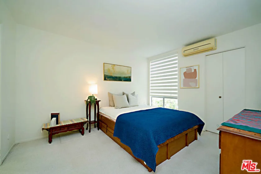 320 S Ardmore Avenue #323 photo 12
