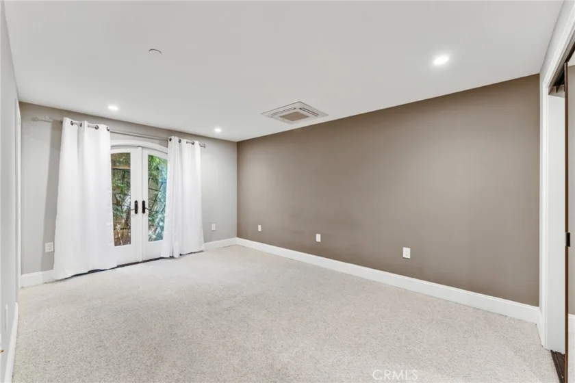 168 S Sierra Madre Boulevard #113 photo 21