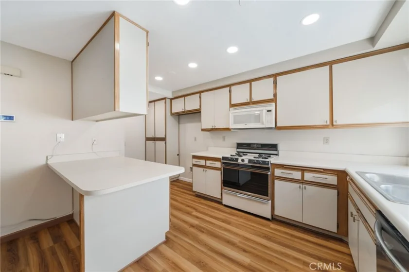 26357 W Grove #56 photo 32