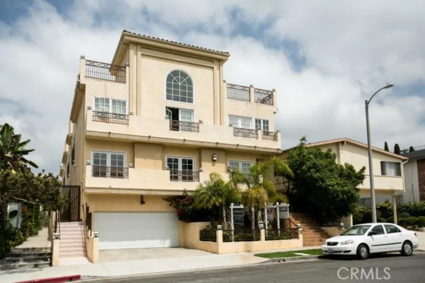 11723 Mayfield Avenue #2 photo 1