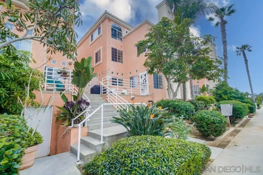 221 Donax Avenue #16 photo 1