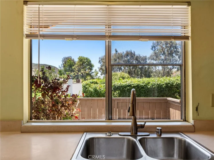 1210 Camino Del Lago photo 5