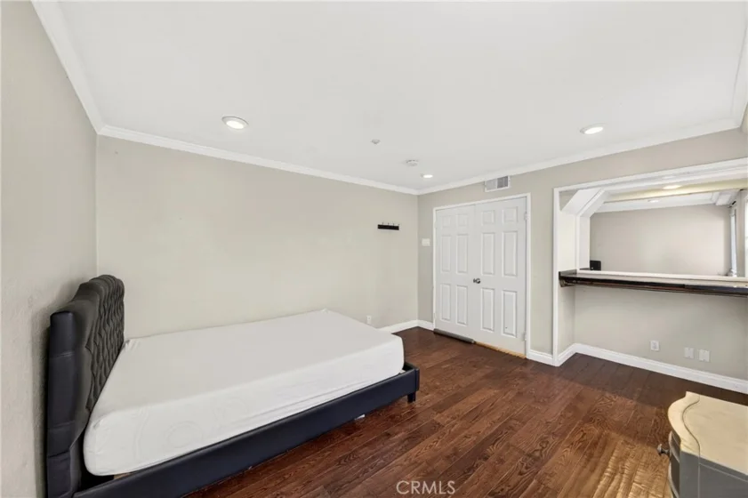 321 W. Queen St. Unit 8 photo 19