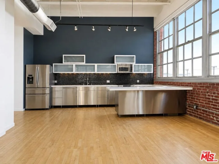 1850 Industrial Street #411 photo 11