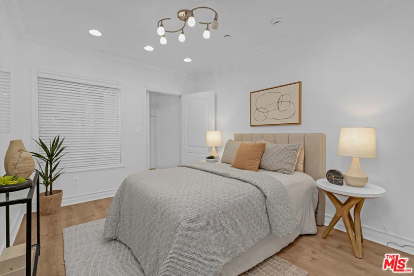 1838 Westholme Avenue #104 photo 23