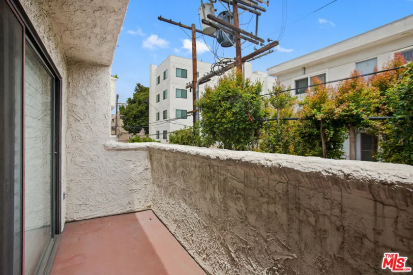 1110 S Shenandoah Street #8 photo 17