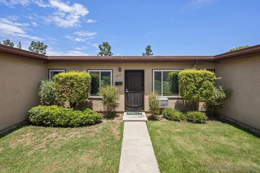 8777 Wahl Street photo 4