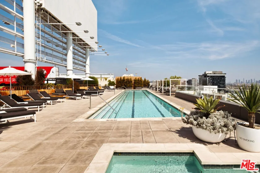 6250 Hollywood Boulevard #8M photo 37