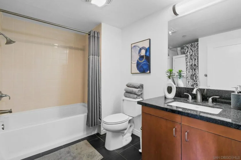 875 G Street #512 photo 5