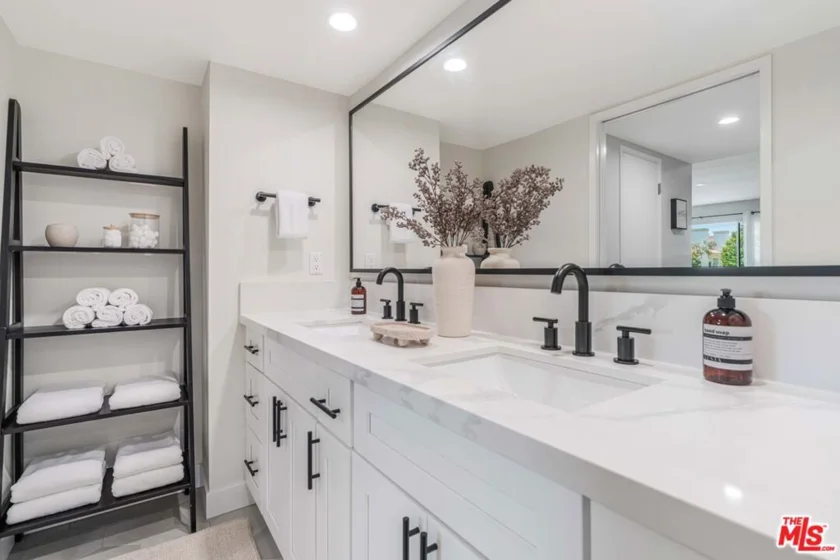 930 California Avenue #201 photo 18