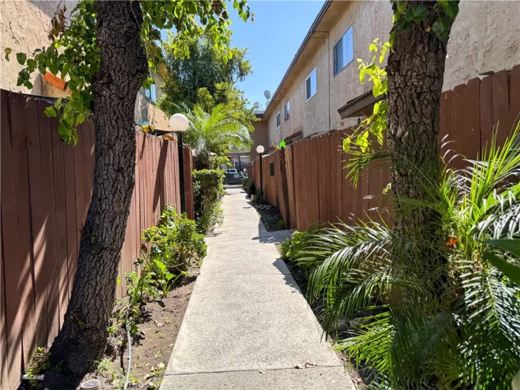 9019 Cedros Avenue #12 photo 14