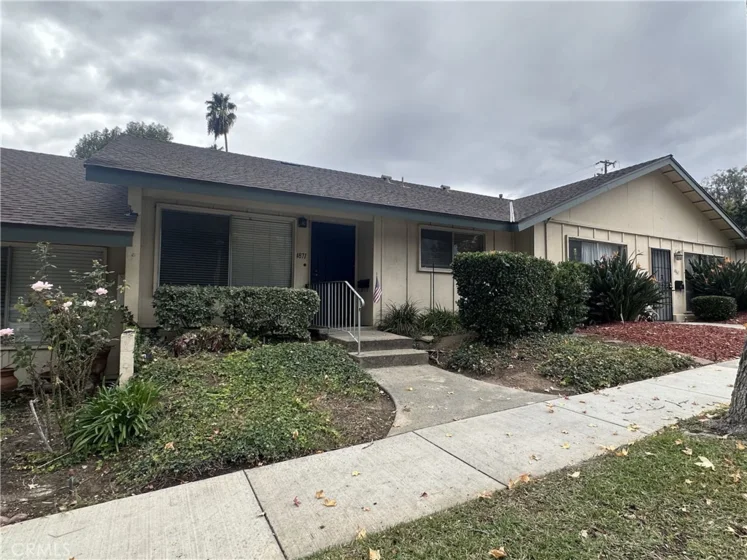 4871 Eureka Avenue #27 photo 1