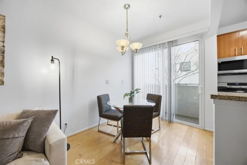 620 S Gramercy Place #130 photo 3