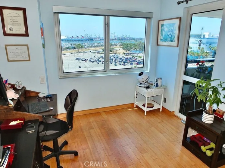 525 E Seaside Way 1007 photo 7