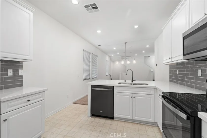 784 N Ethan photo 12