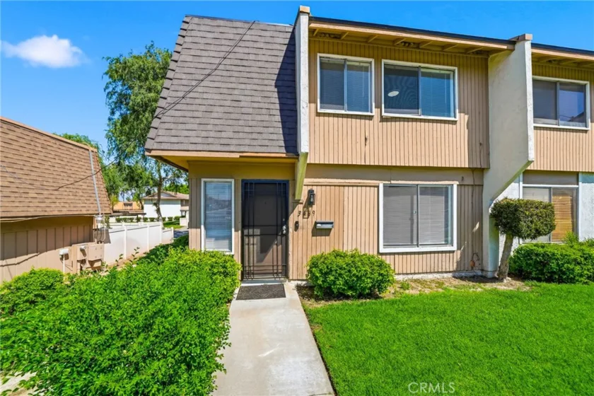 3469 Columbia photo 24