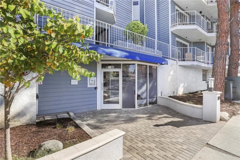 1100 Euclid Avenue #212 photo 1