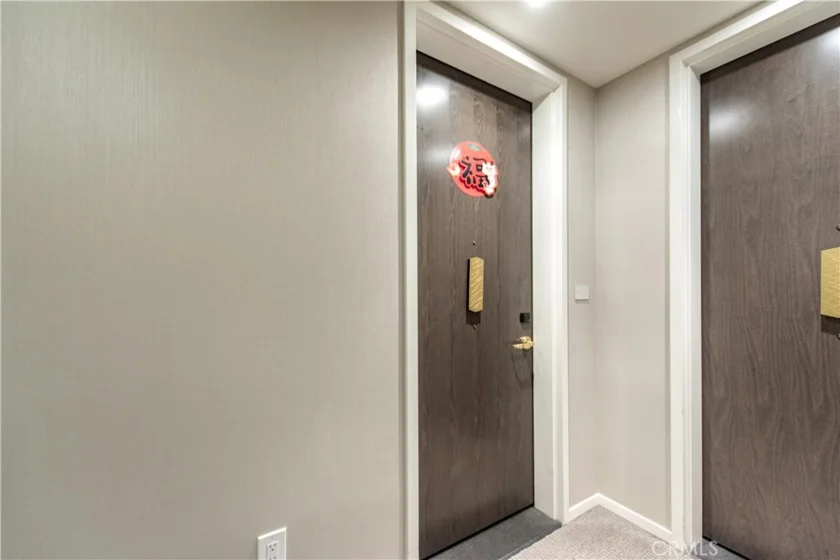 889 Francisco #1911 photo 17