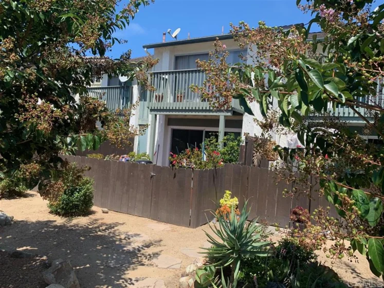 252 Juniper Avenue #A2 photo 1