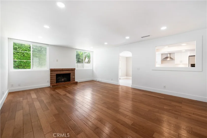 2782 Longwood Court photo 7