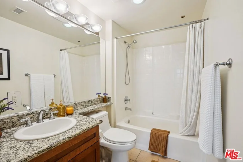 100 S Alameda Street #432 photo 12