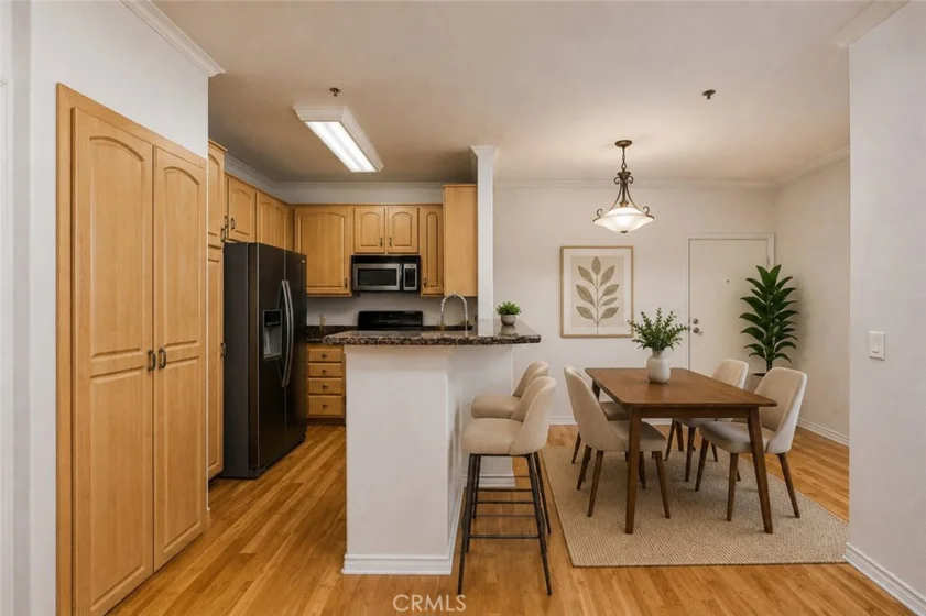 300 N El Molino Avenue #308 photo 6
