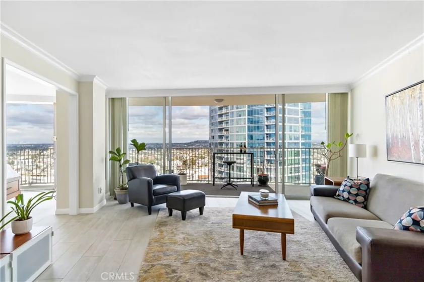 700 E Ocean Boulevard #3003 photo 1
