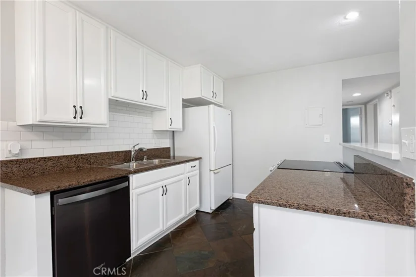 17572 Vandenberg Lane #01 photo 8
